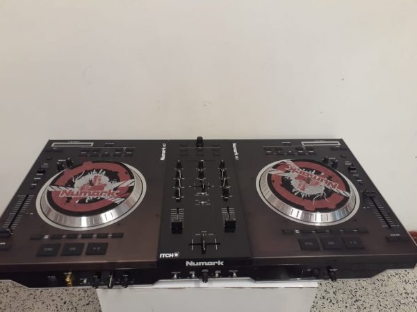 CONTROLADOR DJ NUMARK NS7