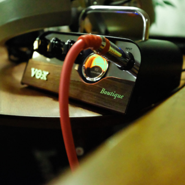 AMPLIFICADOR MINI DE GUITARRA VOX MV50-BQ - Imagen 6