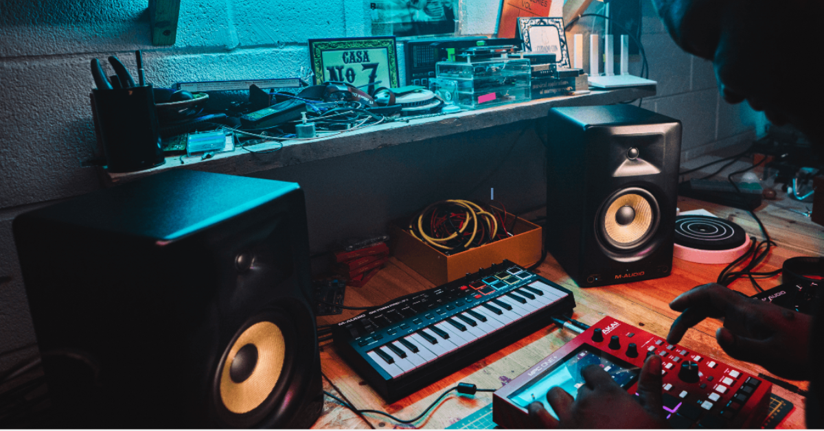 M - AUDIO PORTADA